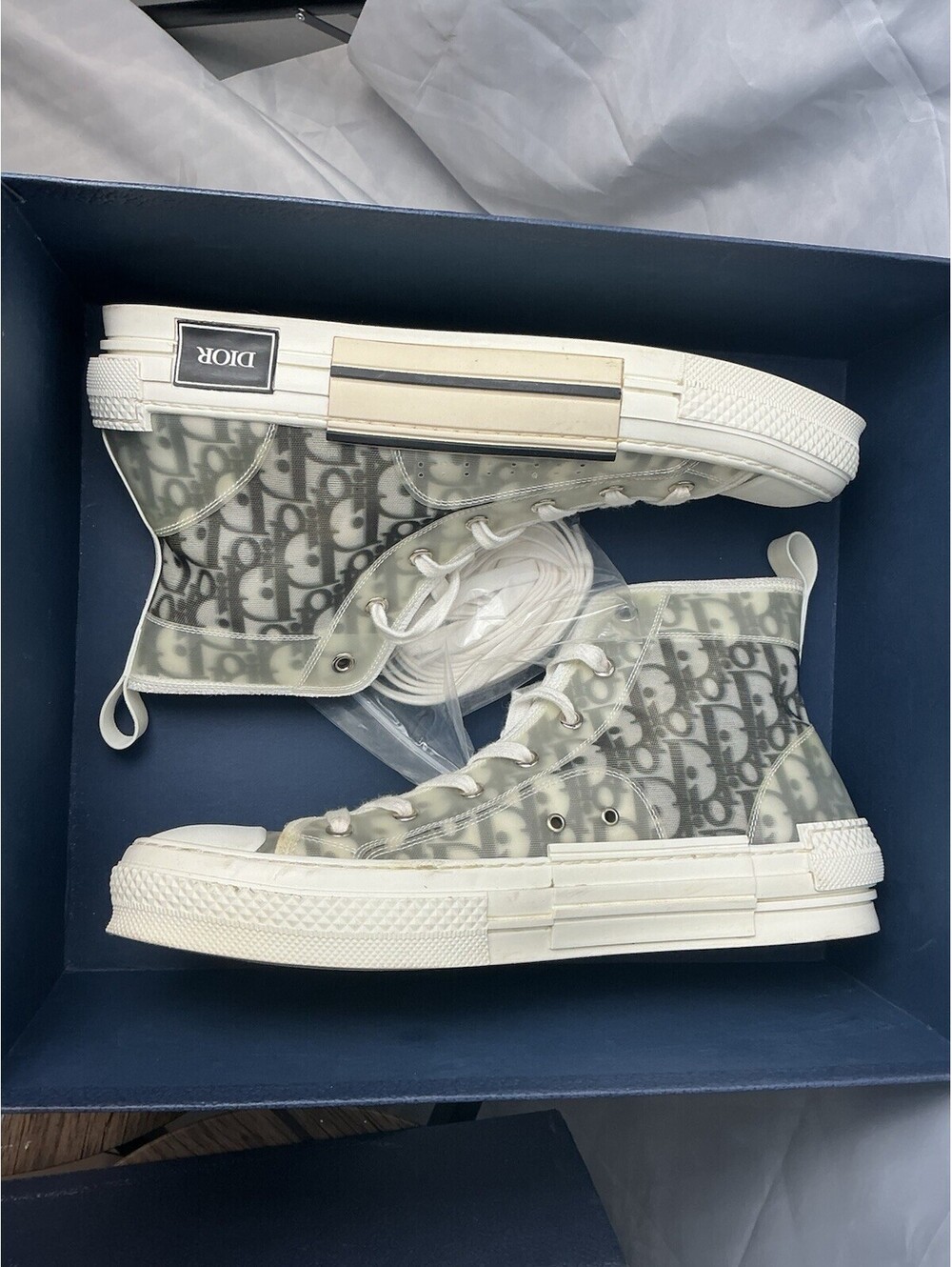 Dior B23 High-Top Sneaker in White and Gray - Picture 15 of 15